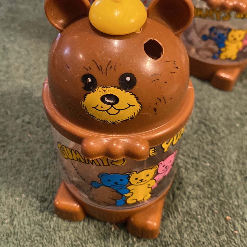 Vintage 1990s set of three children’s cups - Picture 2 of 4